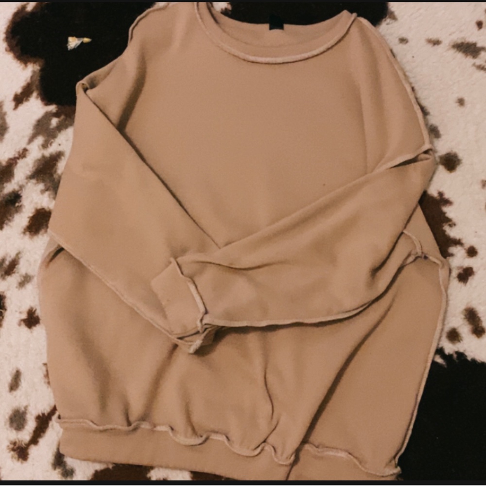 Plain seam bust sweatshirt